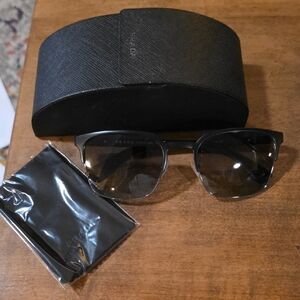 Prada Elegant Black Sunglasses with Case--Like NEW